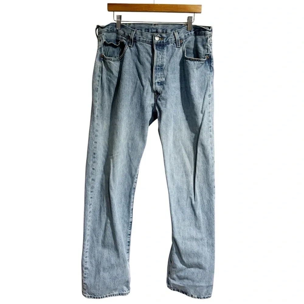 Levi's men's 501XX jeans size 38 x 34 button fly Light Blue